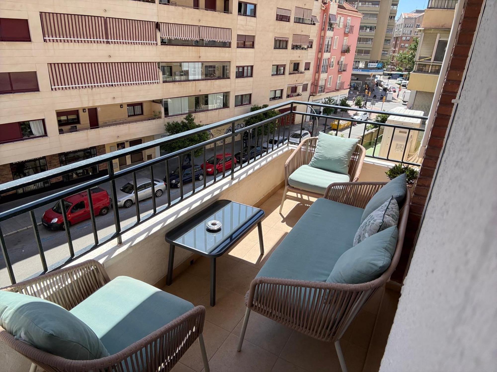 Galvez Flat, At Principal Railway Station In Malaga Apartment Екстериор снимка