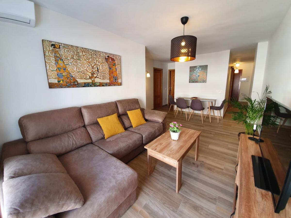 Galvez Flat, At Principal Railway Station In Malaga Apartment Екстериор снимка