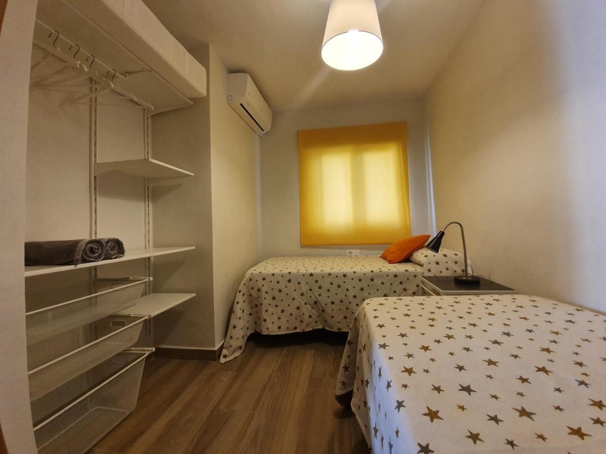 Galvez Flat, At Principal Railway Station In Malaga Apartment Екстериор снимка